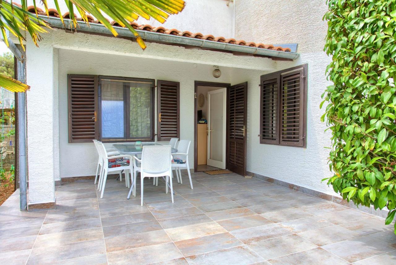 Apartments Dubravka كرك المظهر الخارجي الصورة